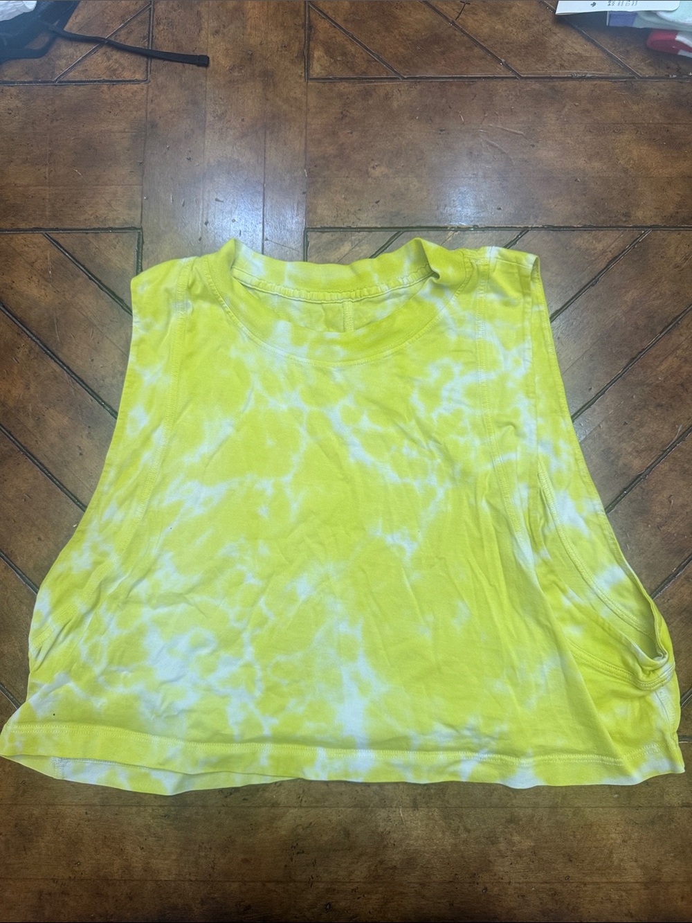 Lululemon Women’s Yellow Tie-Dye Crop Tank Top